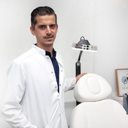 Oi_iatroi_mas_Emmanouil_Aivazoglou